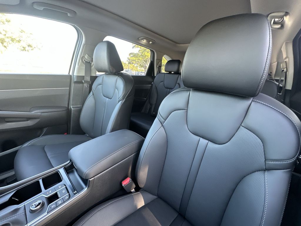 Thumbnail: 2026 Kia Sorento - 11