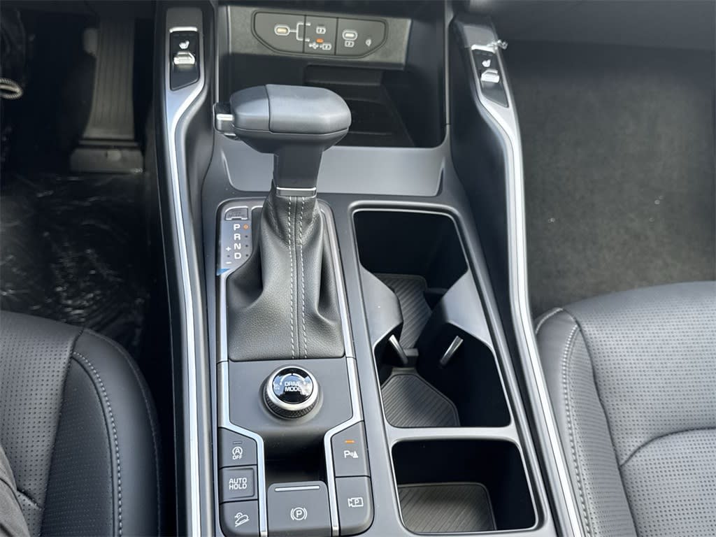 2025 Kia Sorento S 15