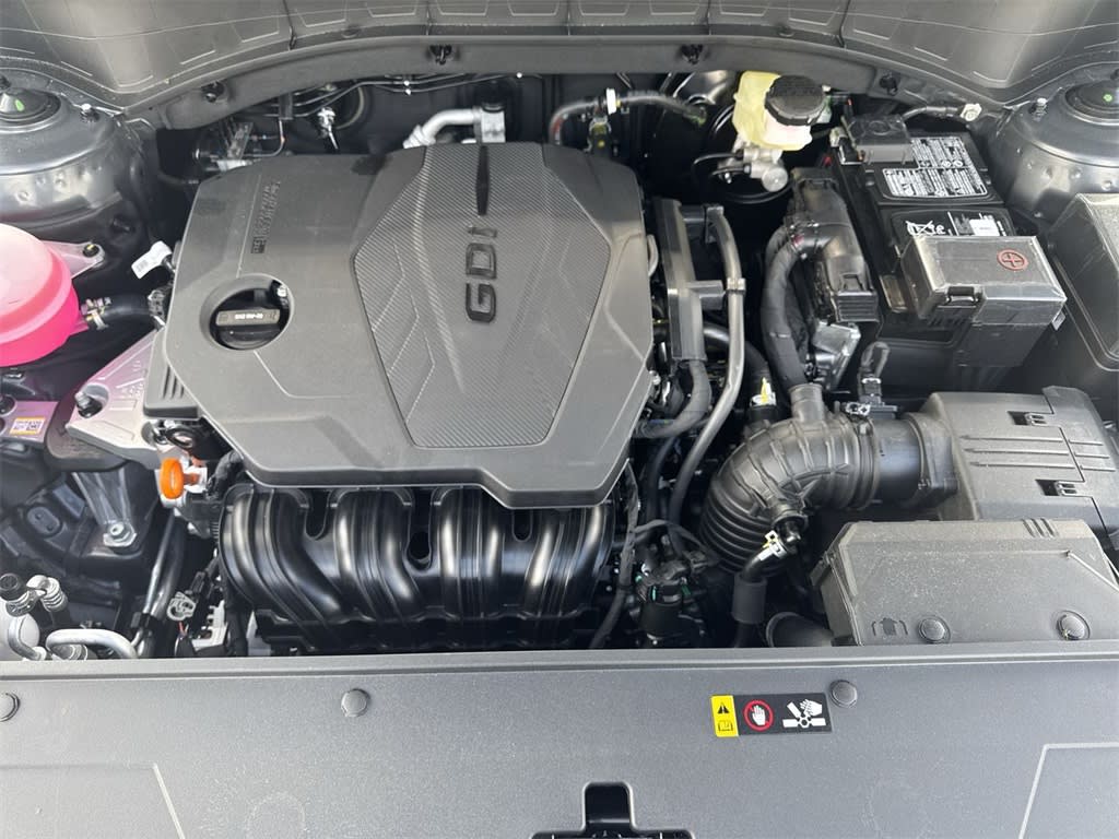 2025 Kia Sorento S 9
