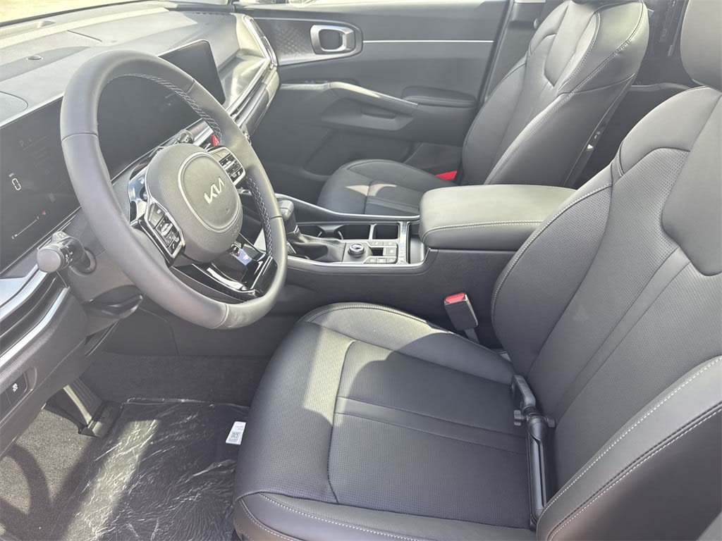 2025 Kia Sorento S 11