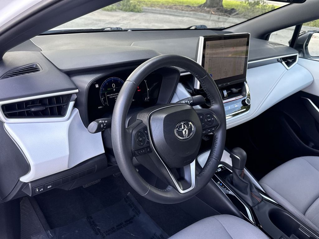 Thumbnail: 2025 Toyota Corolla - 2