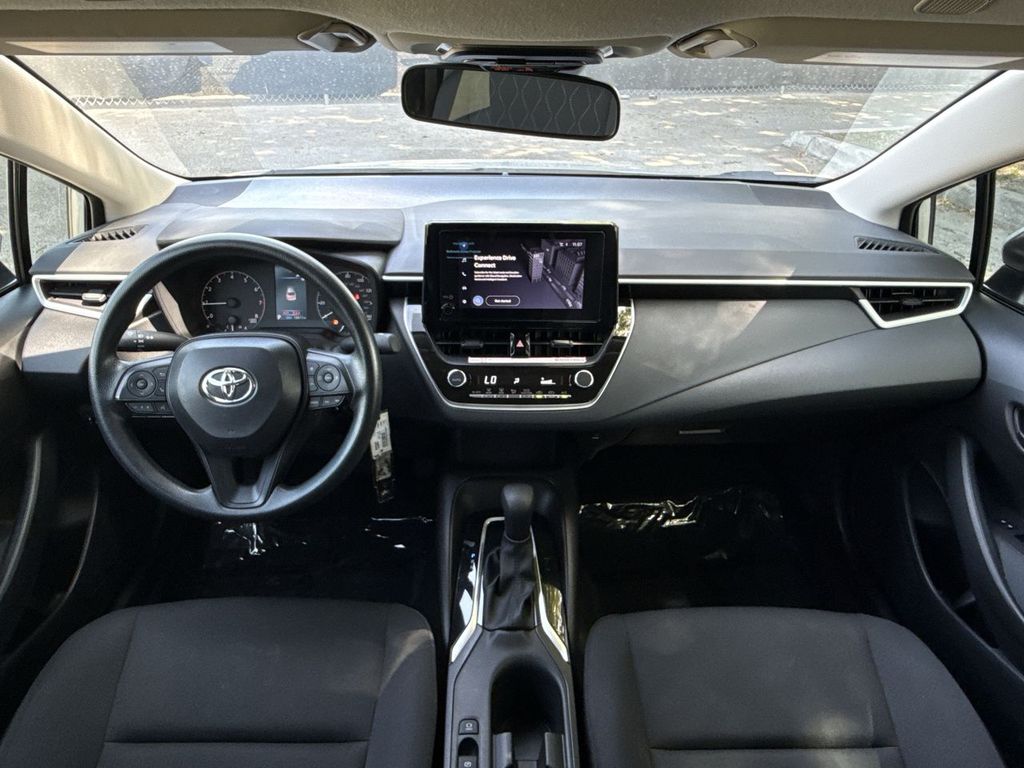 Thumbnail: 2025 Toyota Corolla - 13