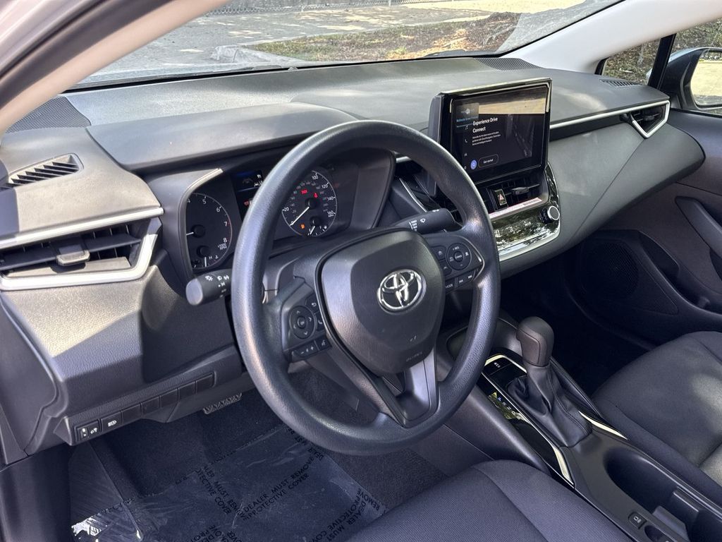 Thumbnail: 2025 Toyota Corolla - 2