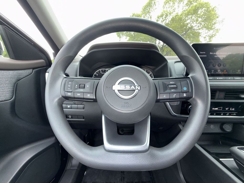 Thumbnail: 2023 Nissan Rogue - 9