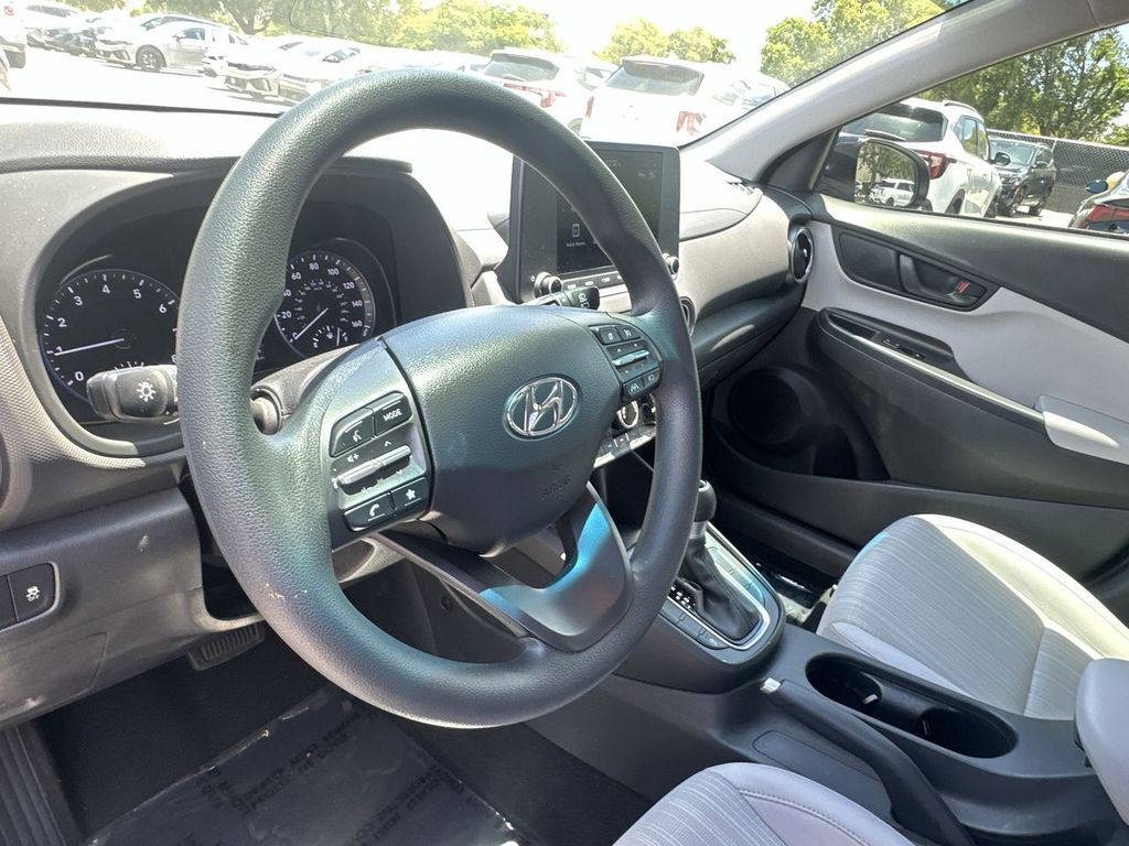 Thumbnail: 2023 Hyundai Kona - 9