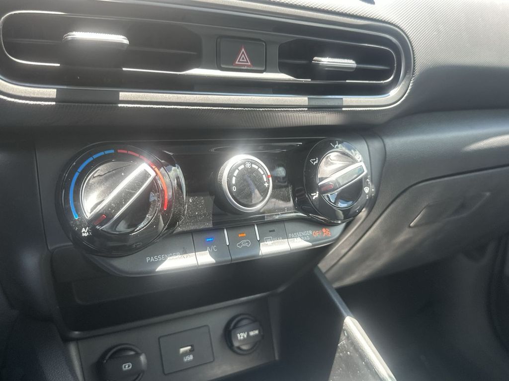 Thumbnail: 2023 Hyundai Kona - 29