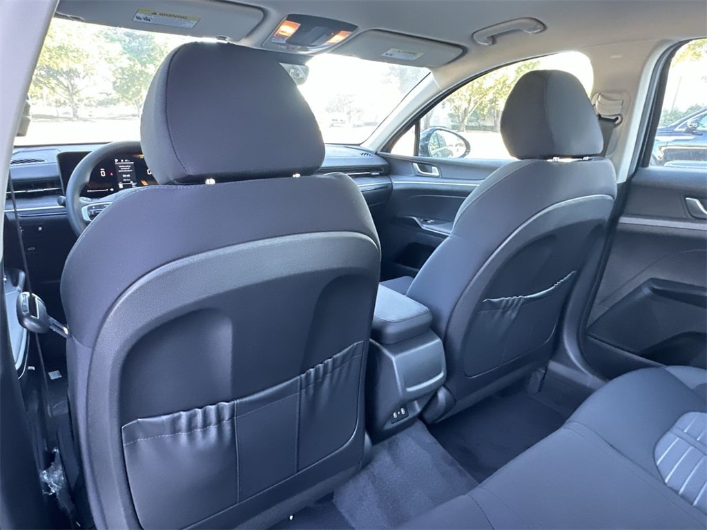 Thumbnail: 2026 Kia K5 - 27