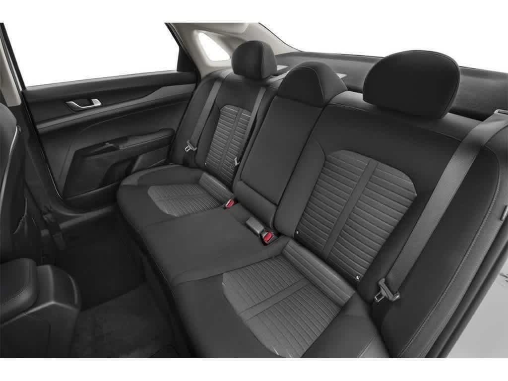 Thumbnail: 2026 Kia K5 - 9