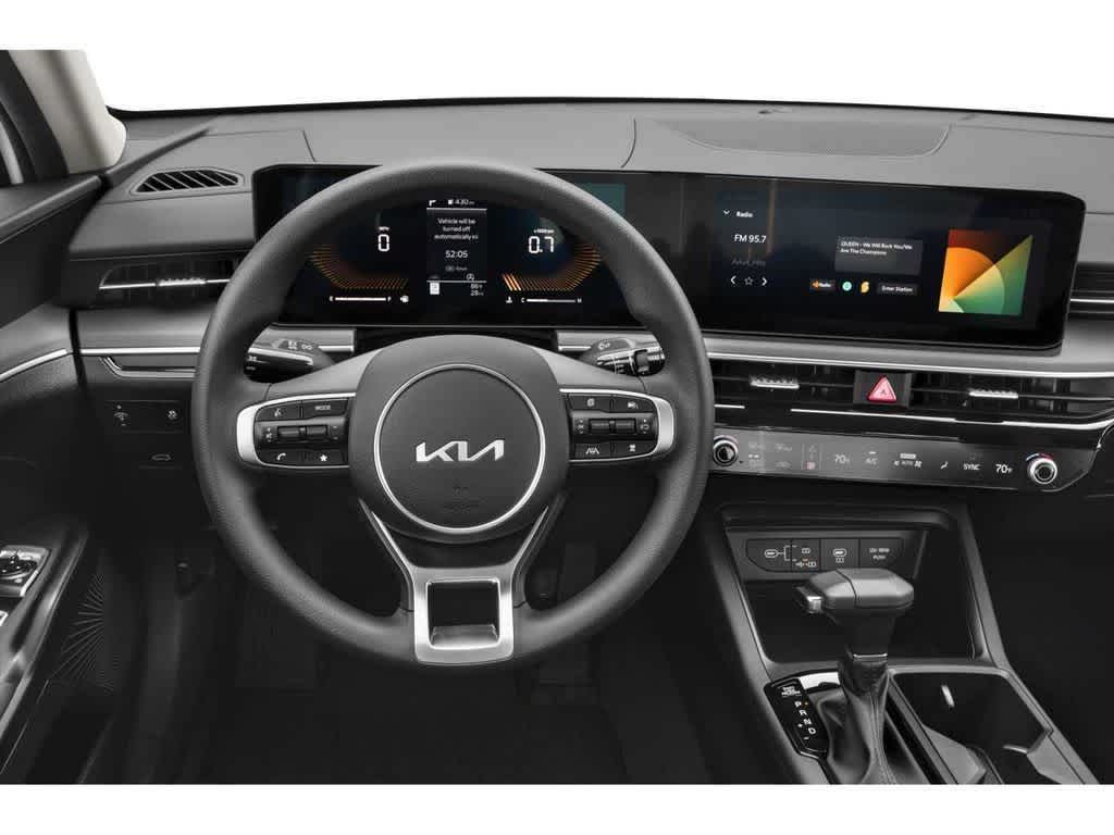 Thumbnail: 2026 Kia K5 - 2