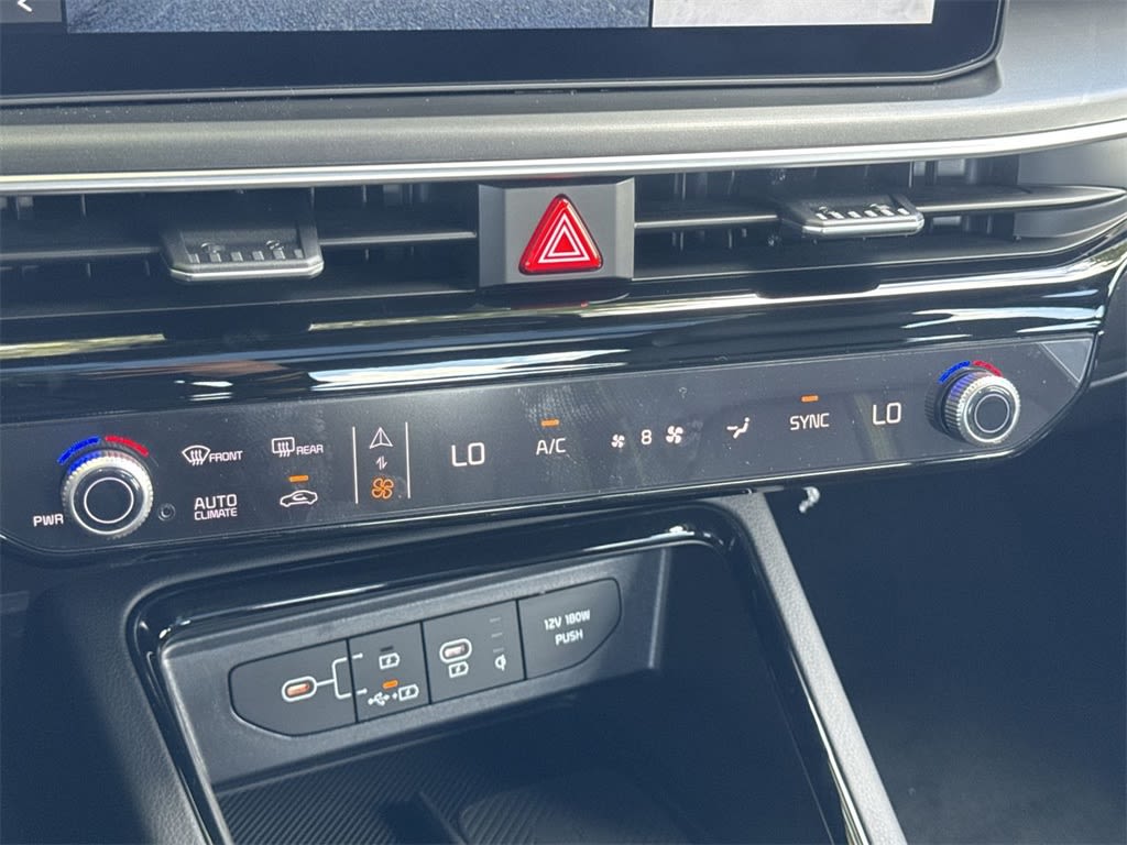 Thumbnail: 2026 Kia K5 - 25