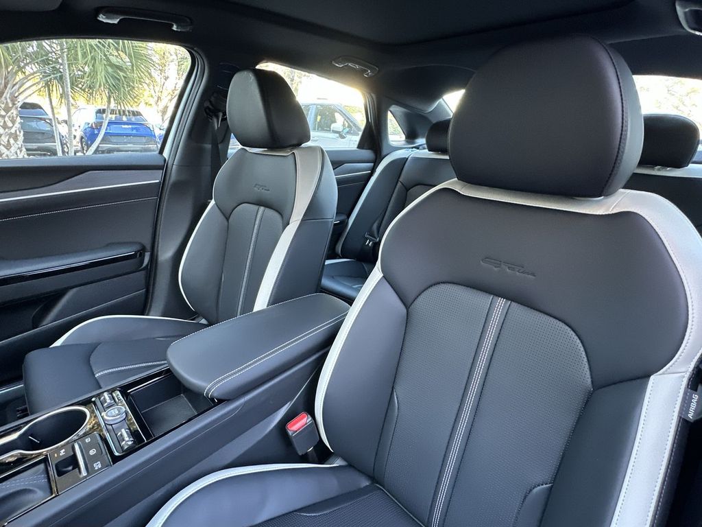 Thumbnail: 2026 Kia K5 - 11