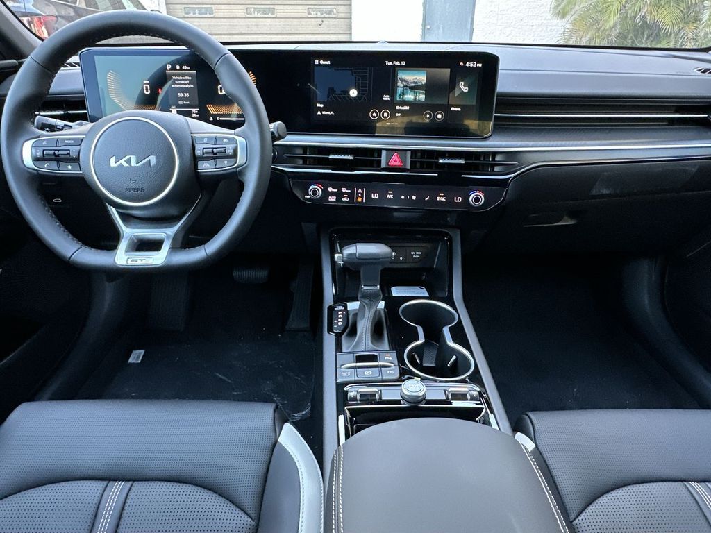 Thumbnail: 2026 Kia K5 - 14