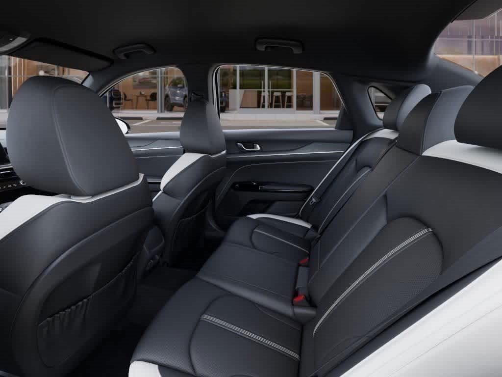 Thumbnail: 2025 Kia K5 - 22