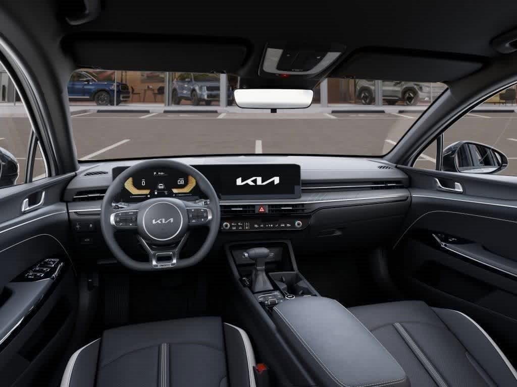 Thumbnail: 2025 Kia K5 - 2