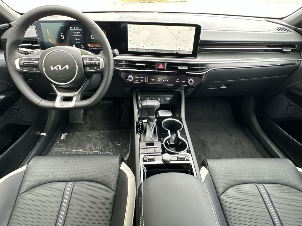Thumbnail: 2026 Kia K5 - 14