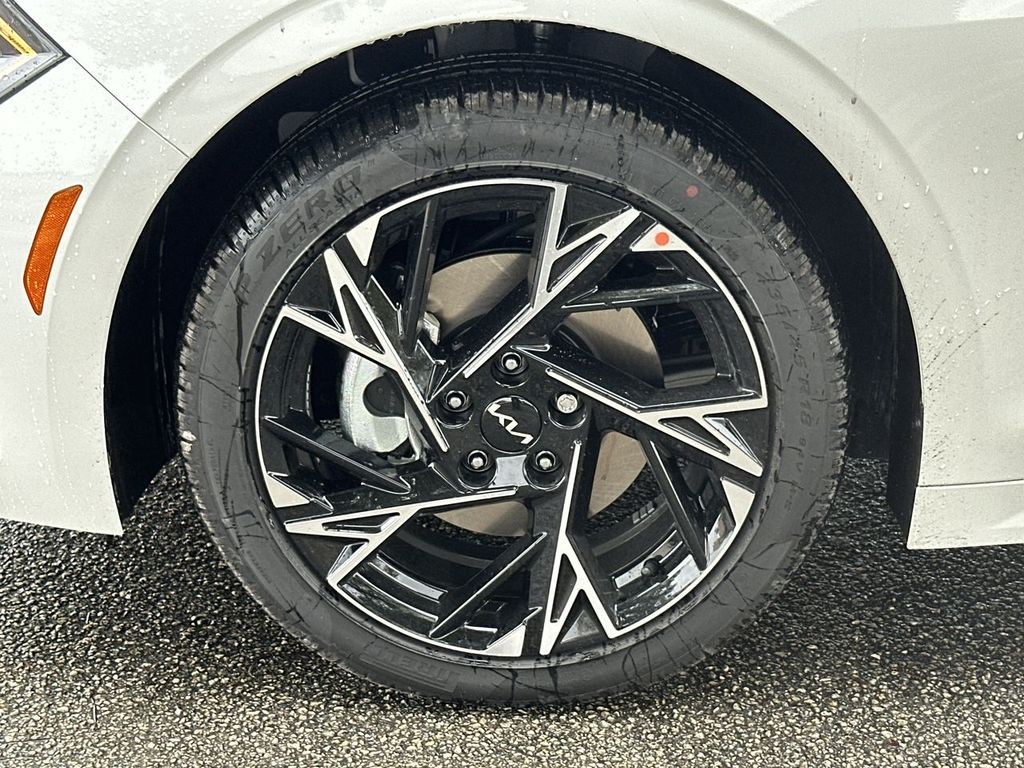 Thumbnail: 2026 Kia K5 - 8
