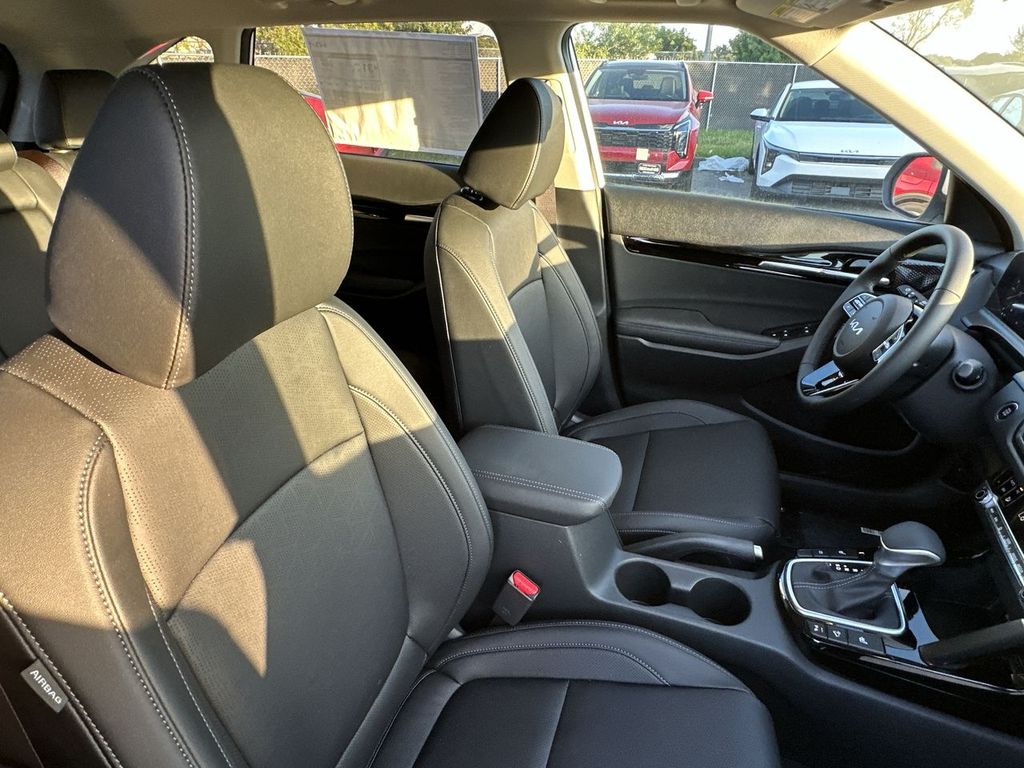 Thumbnail: 2026 Kia Seltos - 29