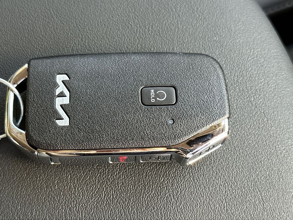 Thumbnail: 2026 Kia Seltos - 16