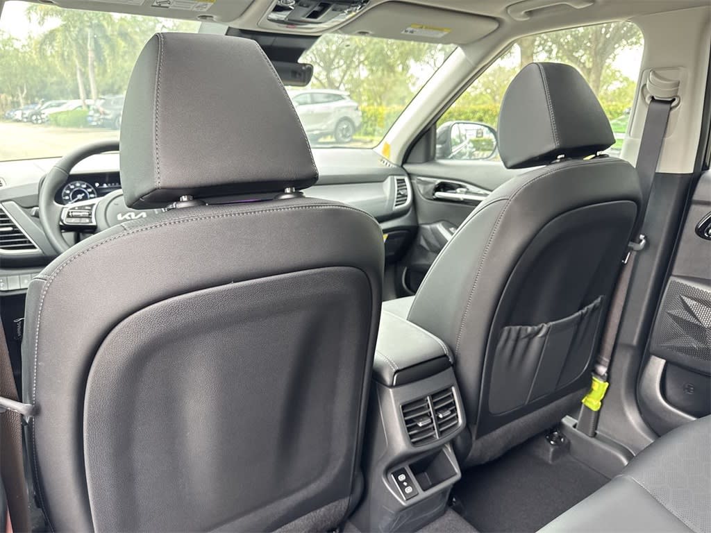 Thumbnail: 2026 Kia Seltos - 12