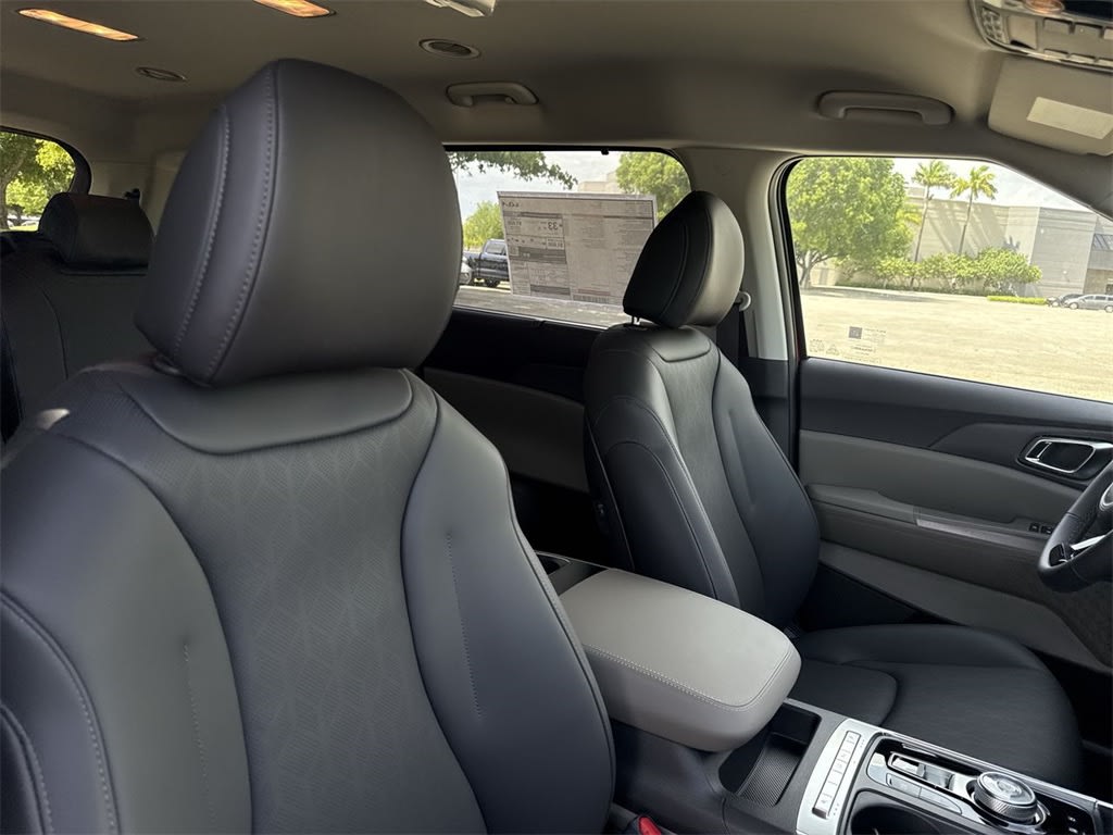 Thumbnail: 2025 Kia Carnival - 28