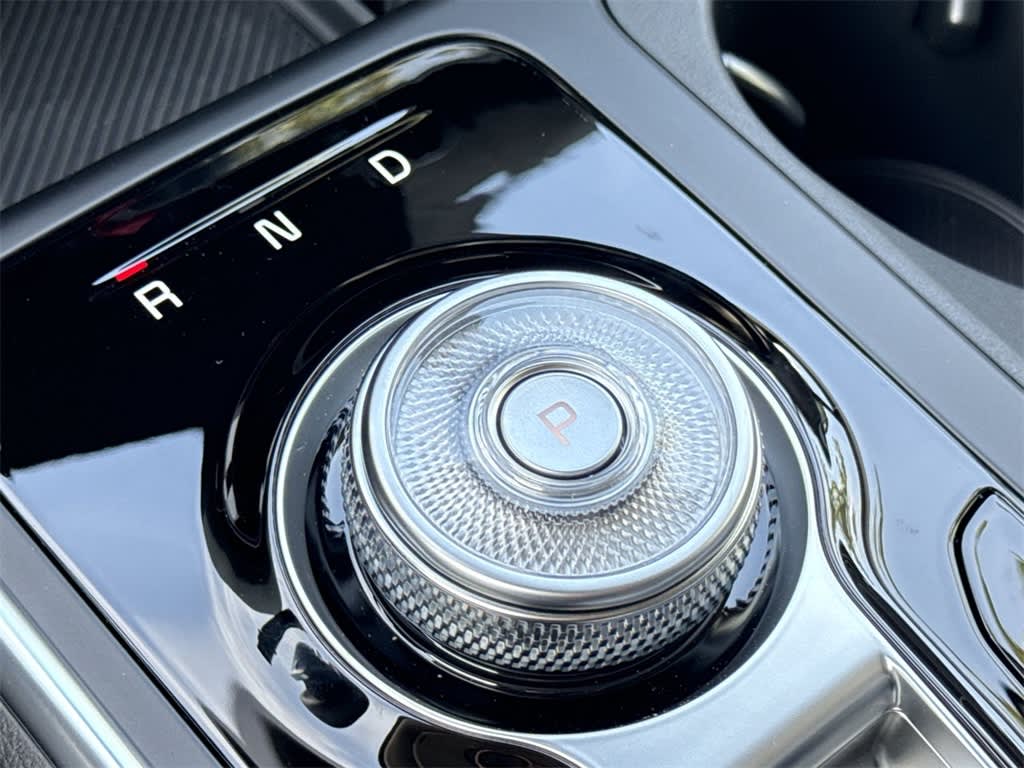 Thumbnail: 2025 Kia Carnival - 16