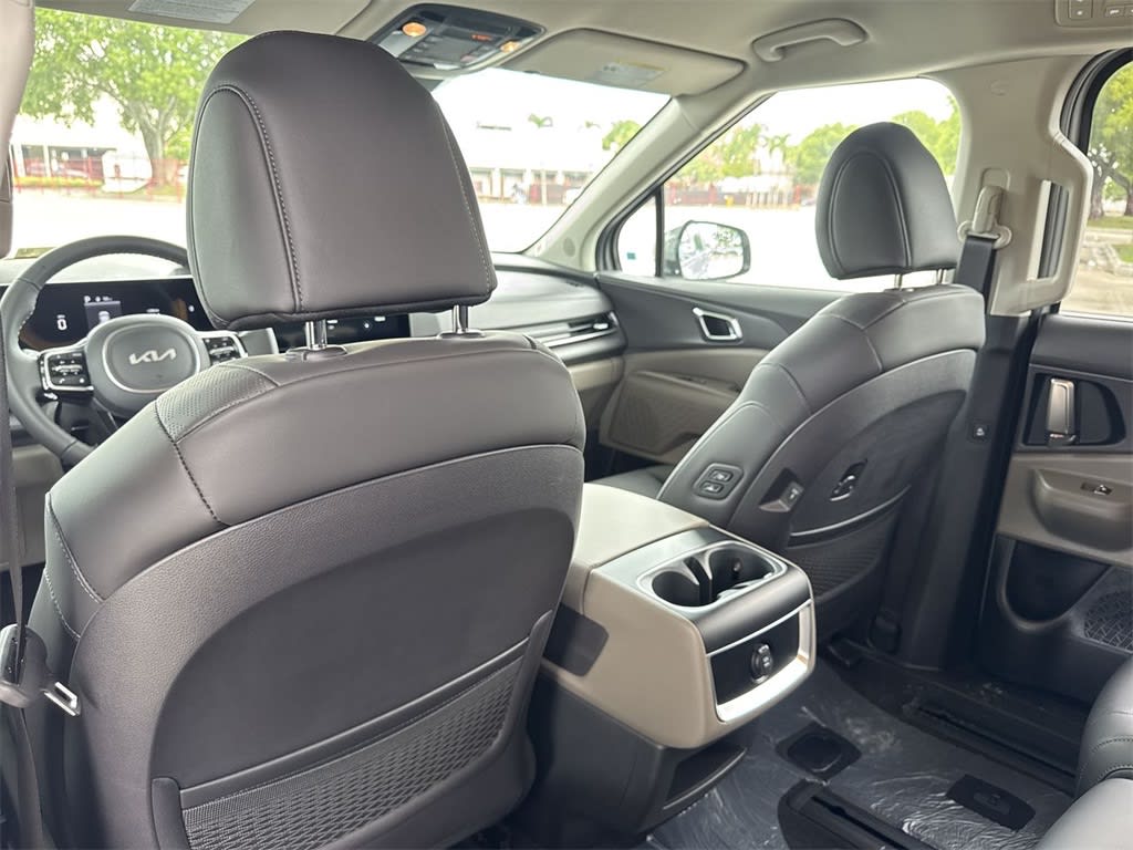 Thumbnail: 2026 Kia Carnival - 12