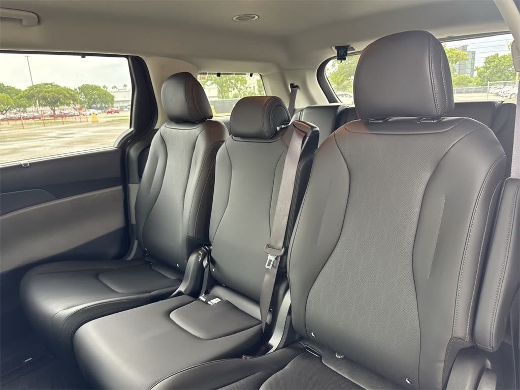 Thumbnail: 2026 Kia Carnival - 13