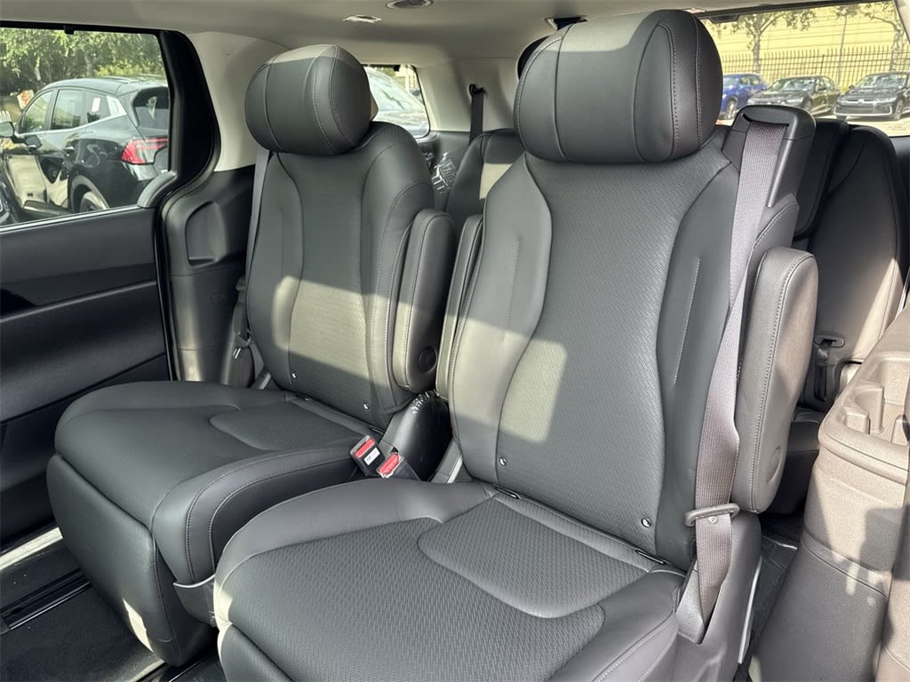 Thumbnail: 2026 Kia Carnival - 13