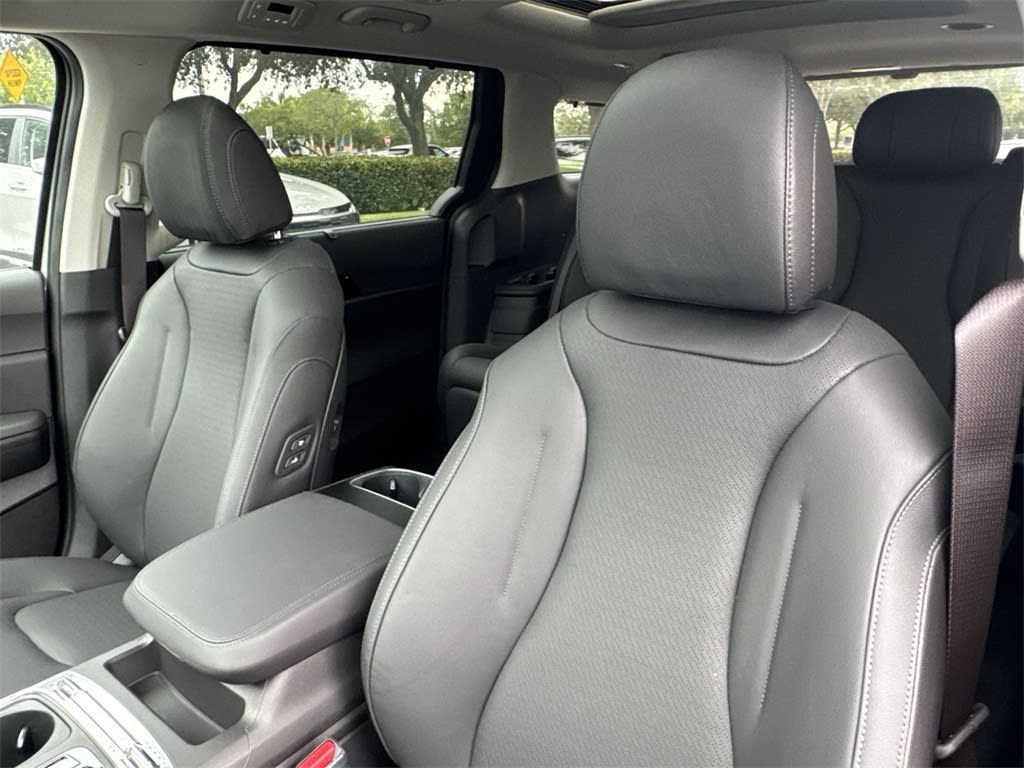 Thumbnail: 2026 Kia Carnival - 11