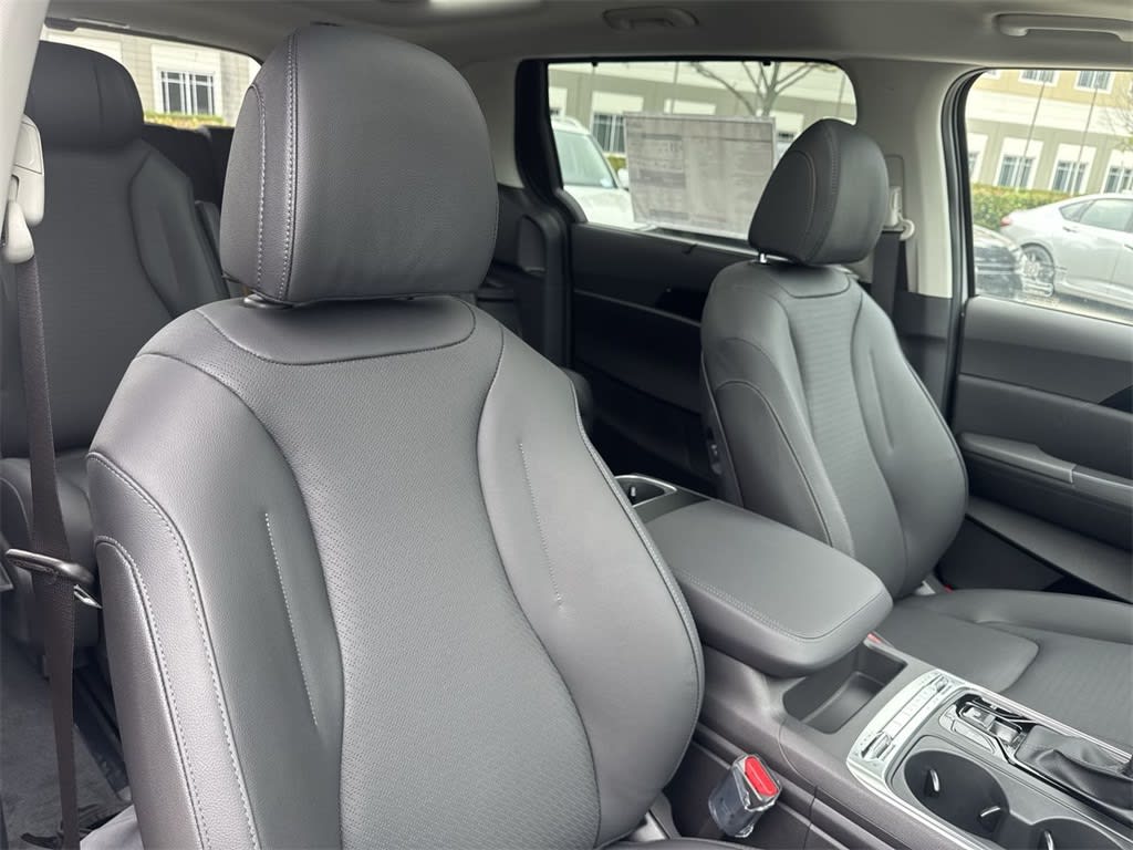 Thumbnail: 2026 Kia Carnival - 28