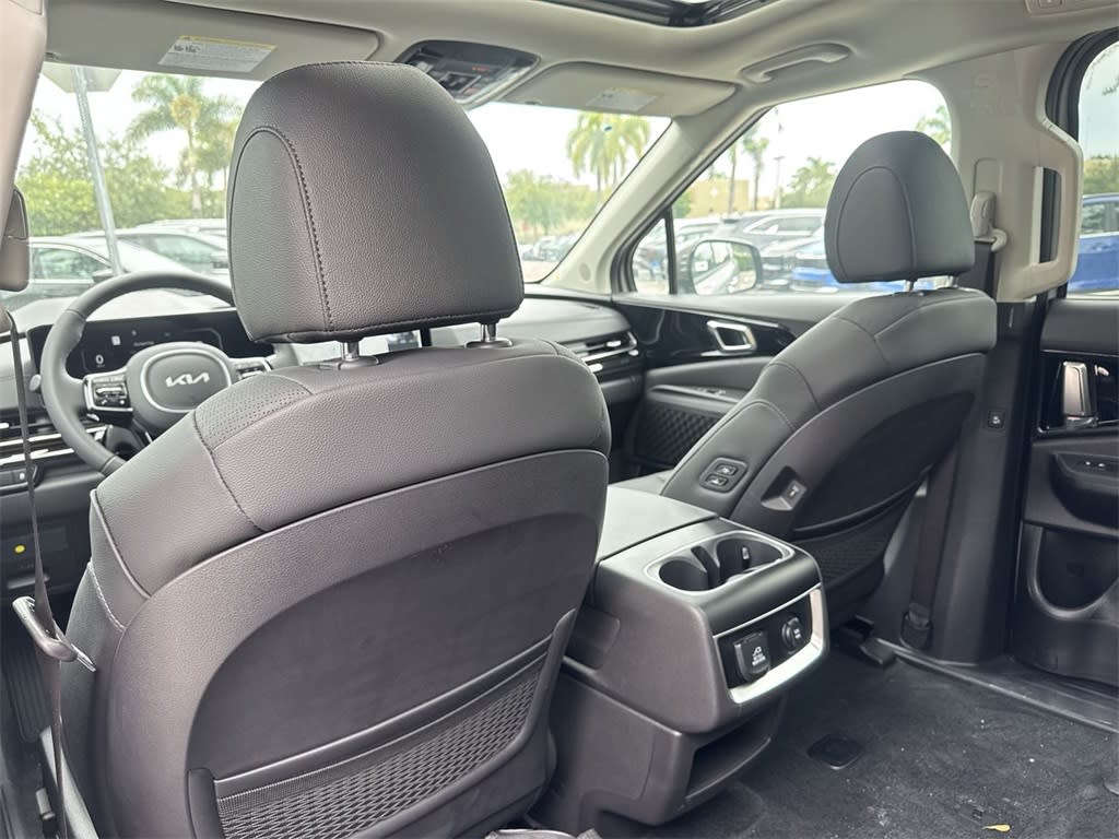 Thumbnail: 2026 Kia Carnival - 11