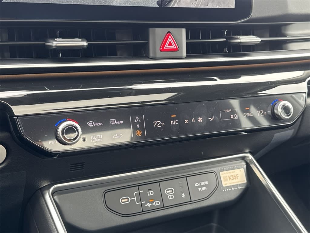 Thumbnail: 2026 Kia Carnival - 25