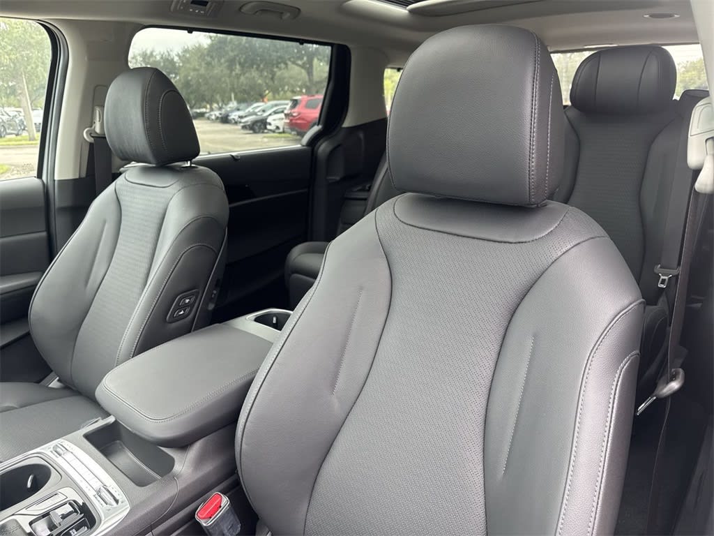 Thumbnail: 2026 Kia Carnival - 10