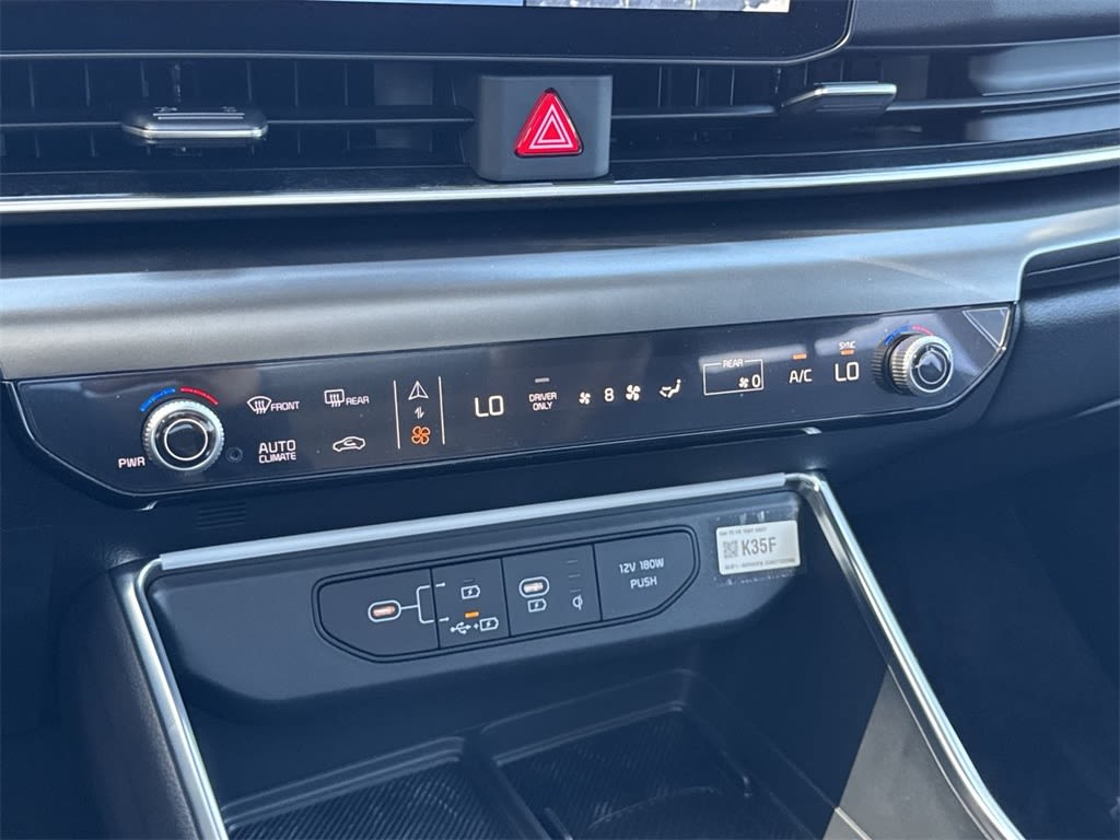 Thumbnail: 2026 Kia Carnival - 26