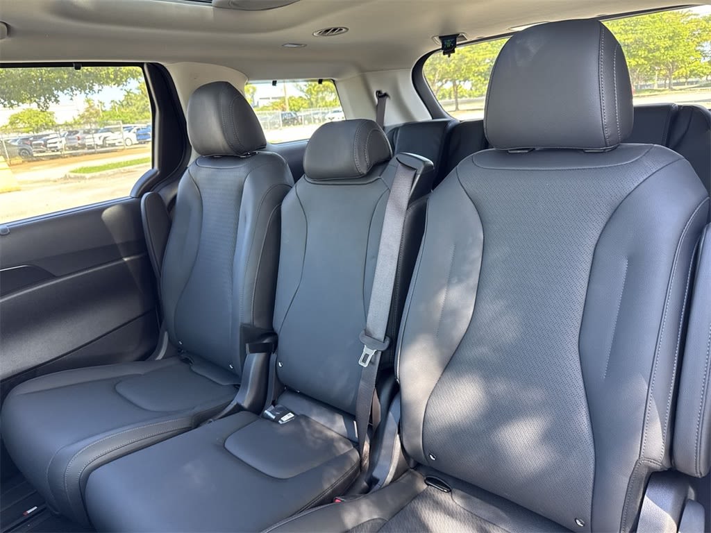 Thumbnail: 2026 Kia Carnival - 13