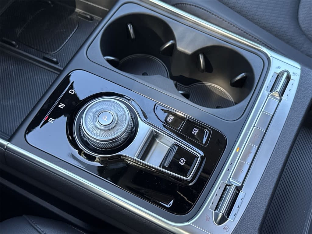 Thumbnail: 2026 Kia Carnival - 25