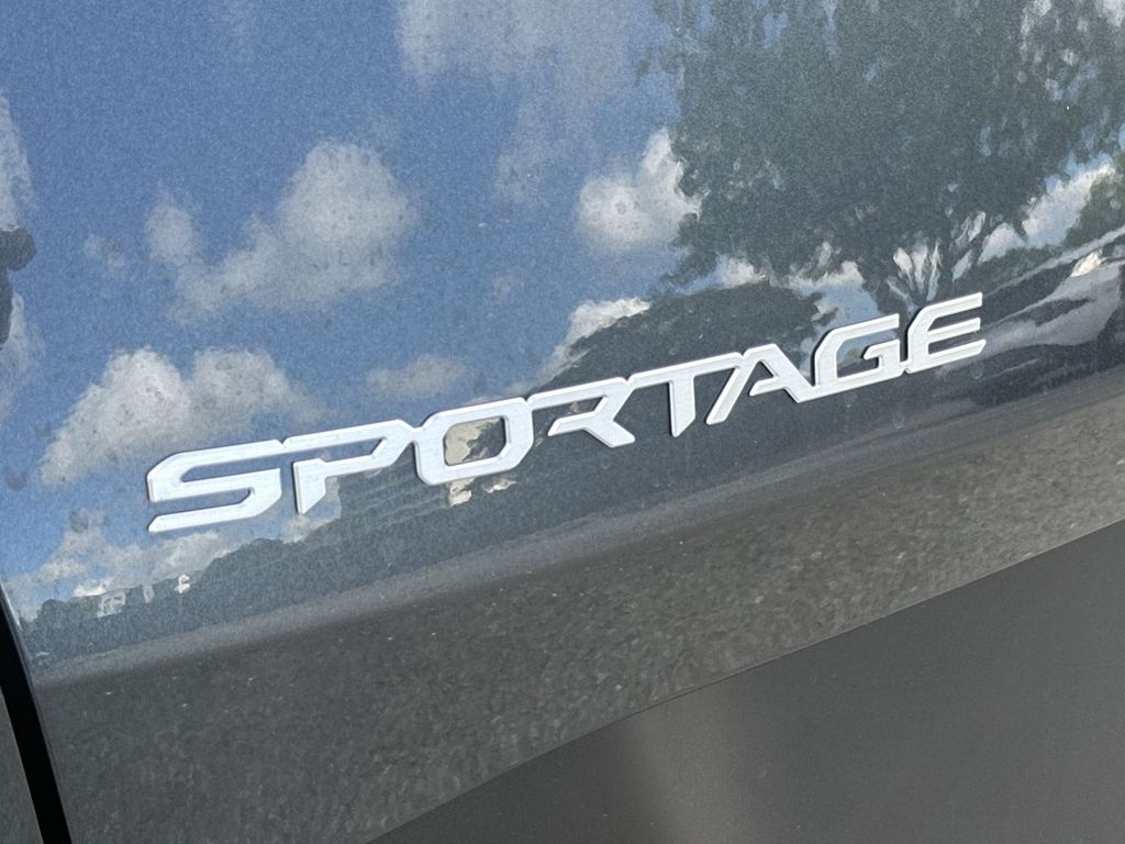 Thumbnail: 2026 Kia Sportage - 7