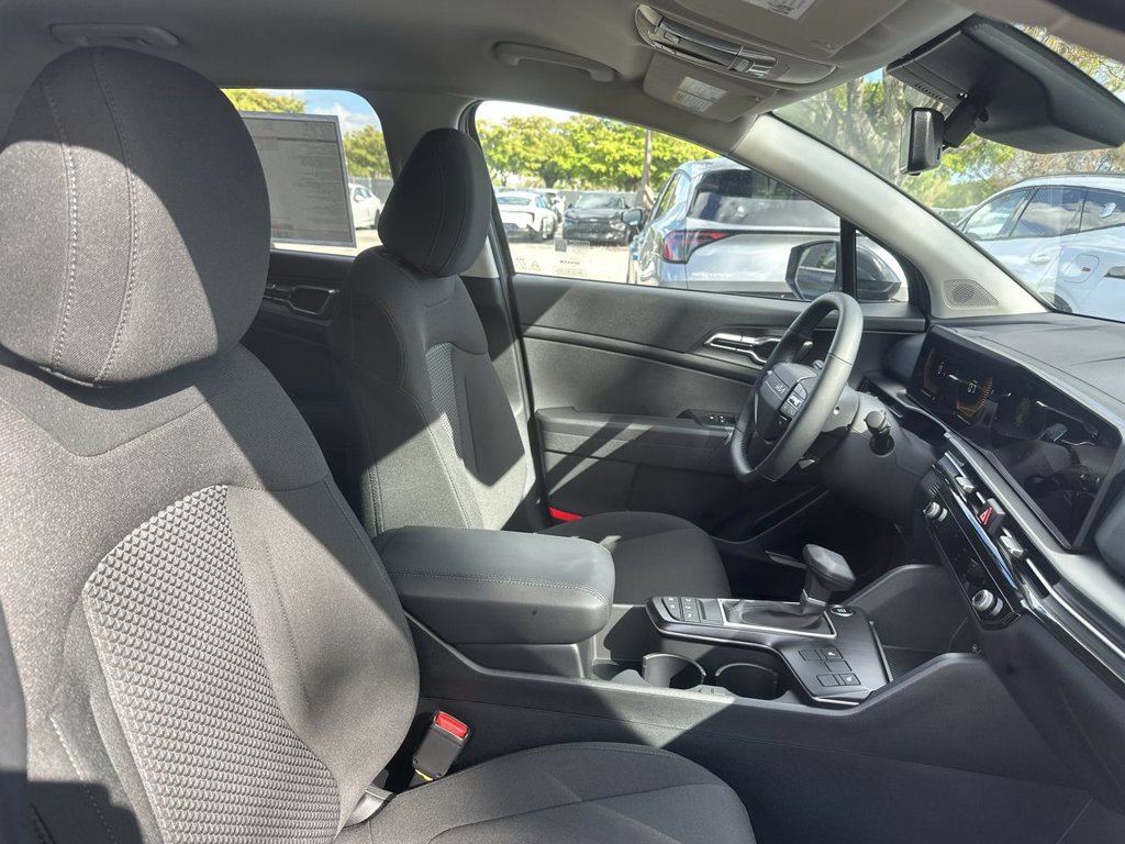 Thumbnail: 2026 Kia Sportage - 12
