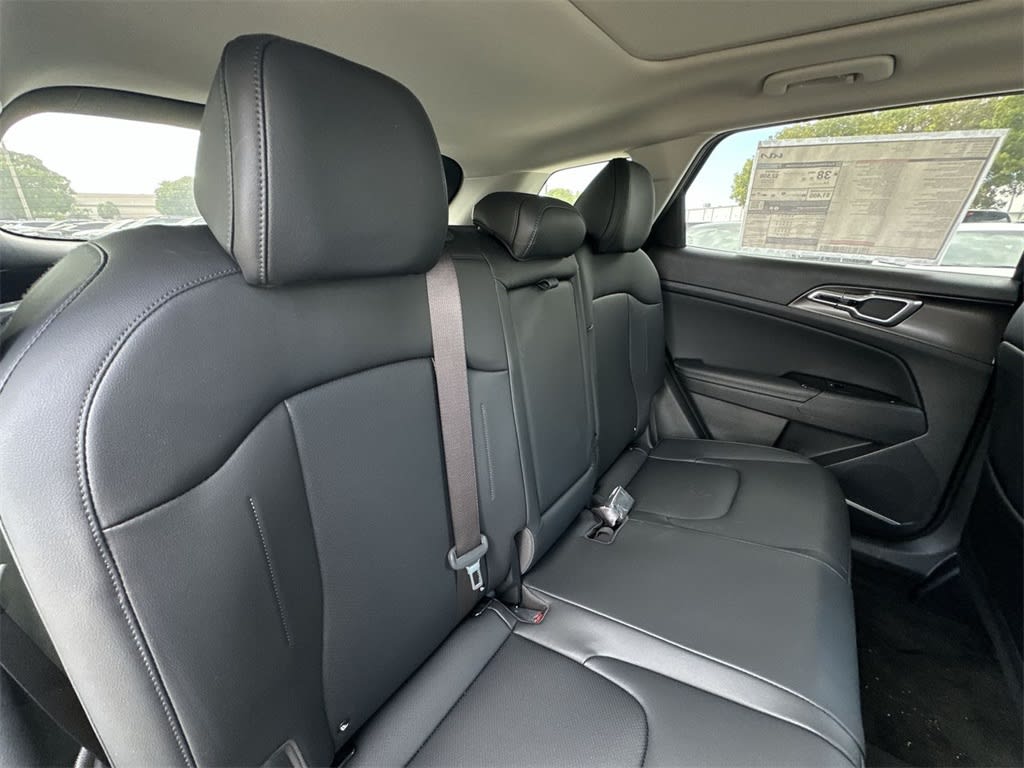 Thumbnail: 2025 Kia Sportage - 28