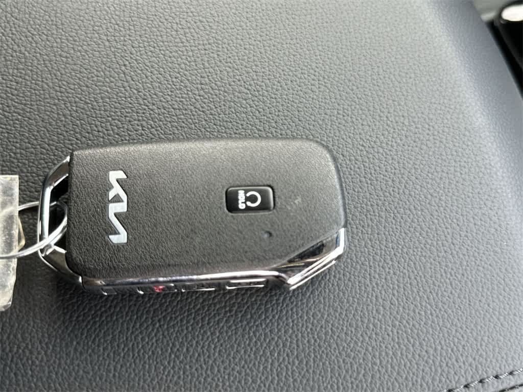 Thumbnail: 2025 Kia Sportage - 17