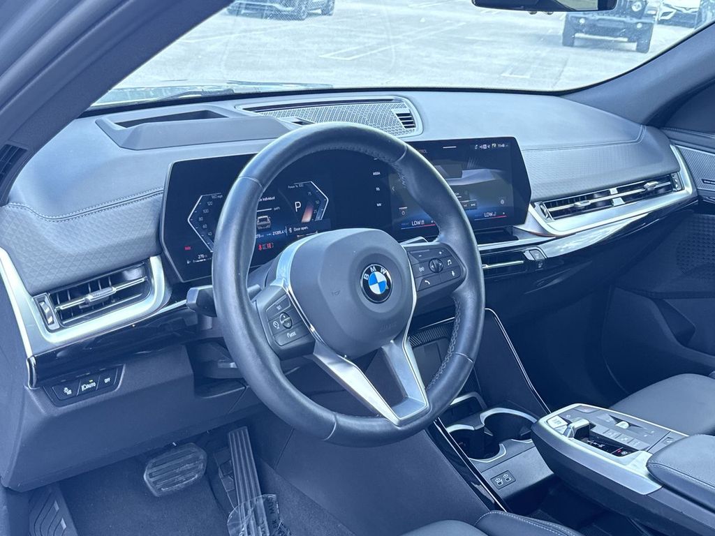 Thumbnail: 2026 BMW X2 - 2