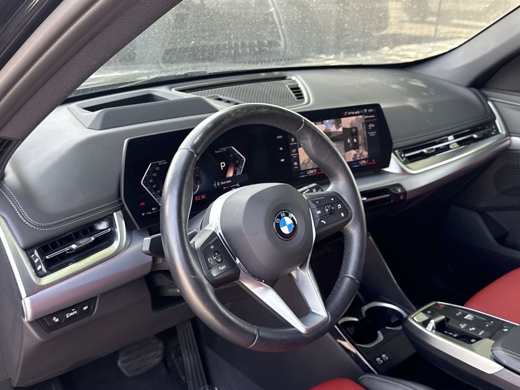 Thumbnail: 2025 BMW X1 - 2