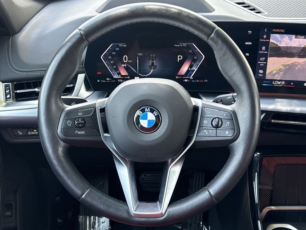 Thumbnail: 2025 BMW X1 - 10