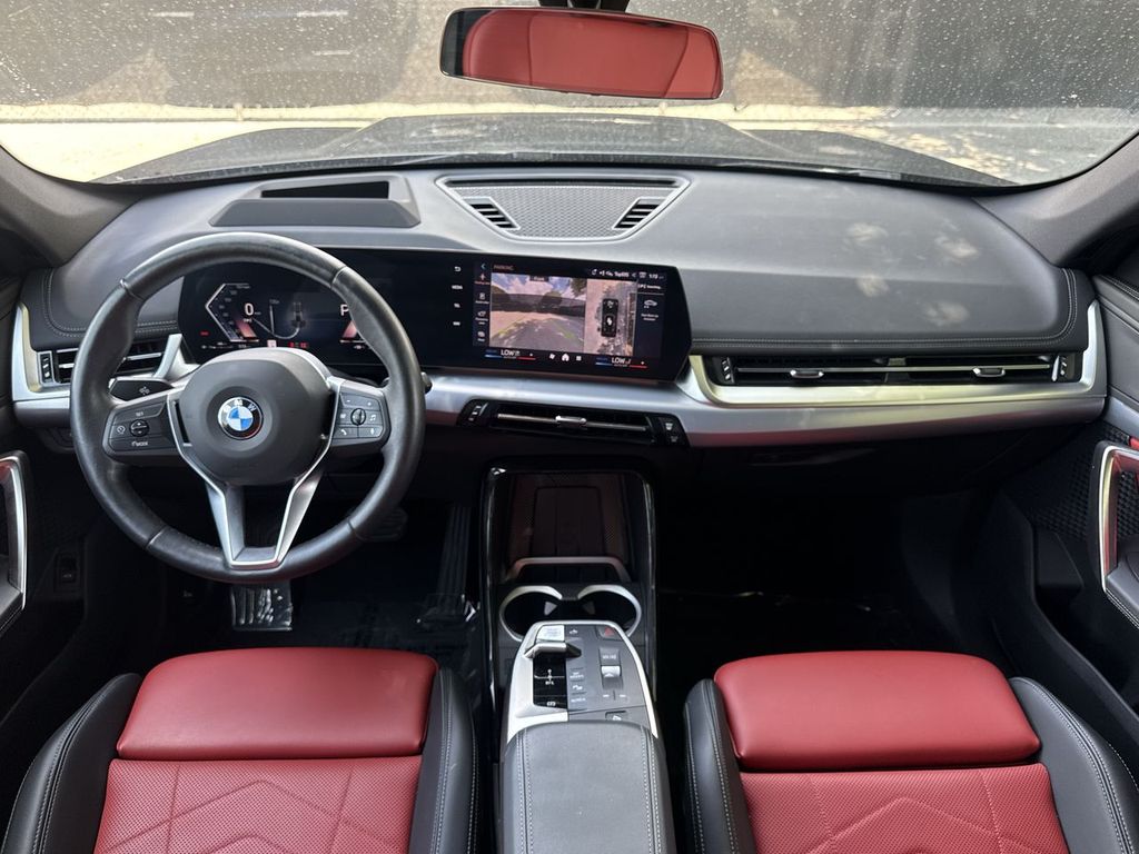 Thumbnail: 2025 BMW X1 - 14