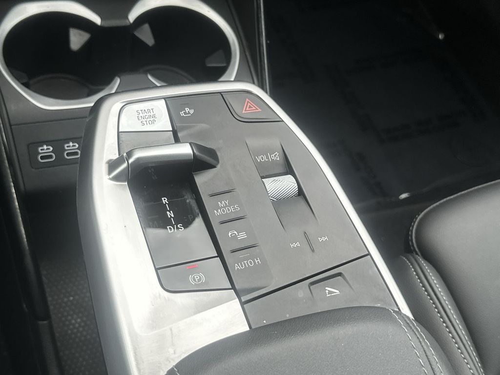 Thumbnail: 2025 BMW X1 - 16