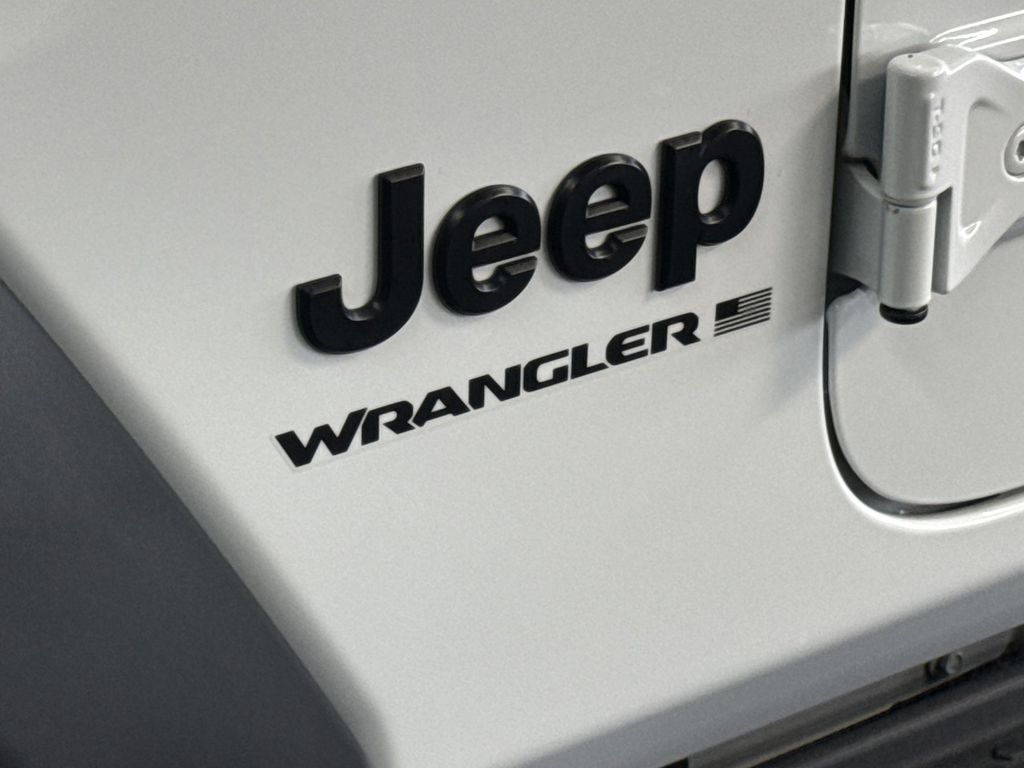 Thumbnail: 2024 Jeep Wrangler - 7