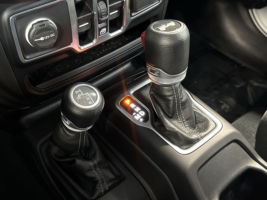 Thumbnail: 2024 Jeep Wrangler - 16