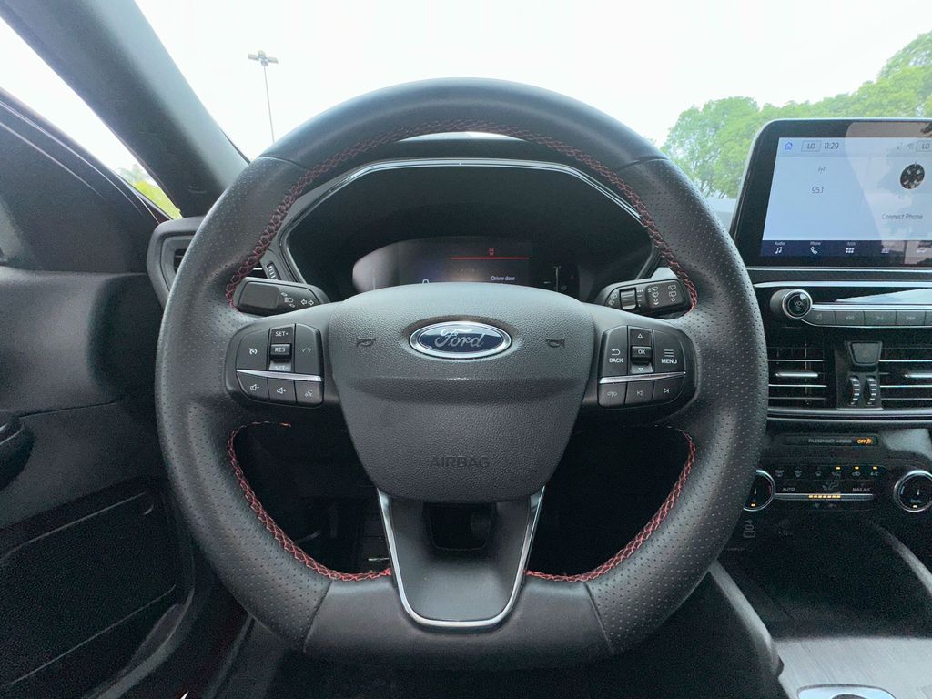 Thumbnail: 2025 Ford Escape - 9