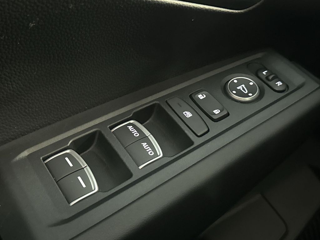 Thumbnail: 2025 Honda Accord - 25