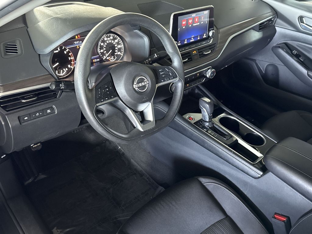 Thumbnail: 2023 Nissan Altima - 2